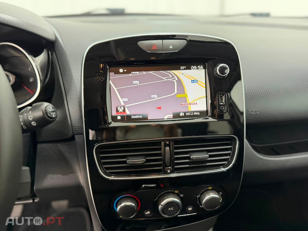 Renault Clio Sport Tourer 0.9 TCe Limited
