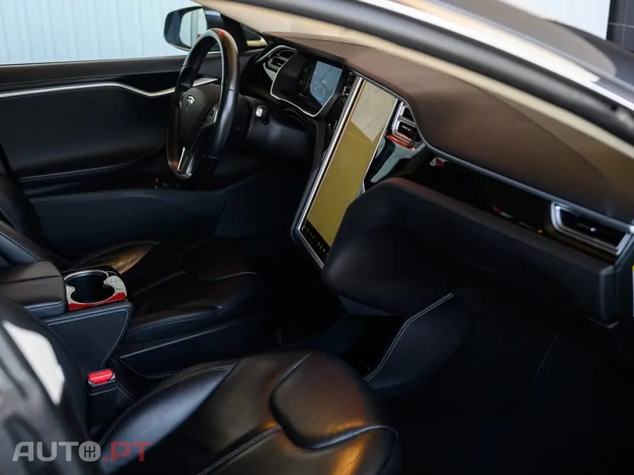 Tesla Model S Dual Motor AWD