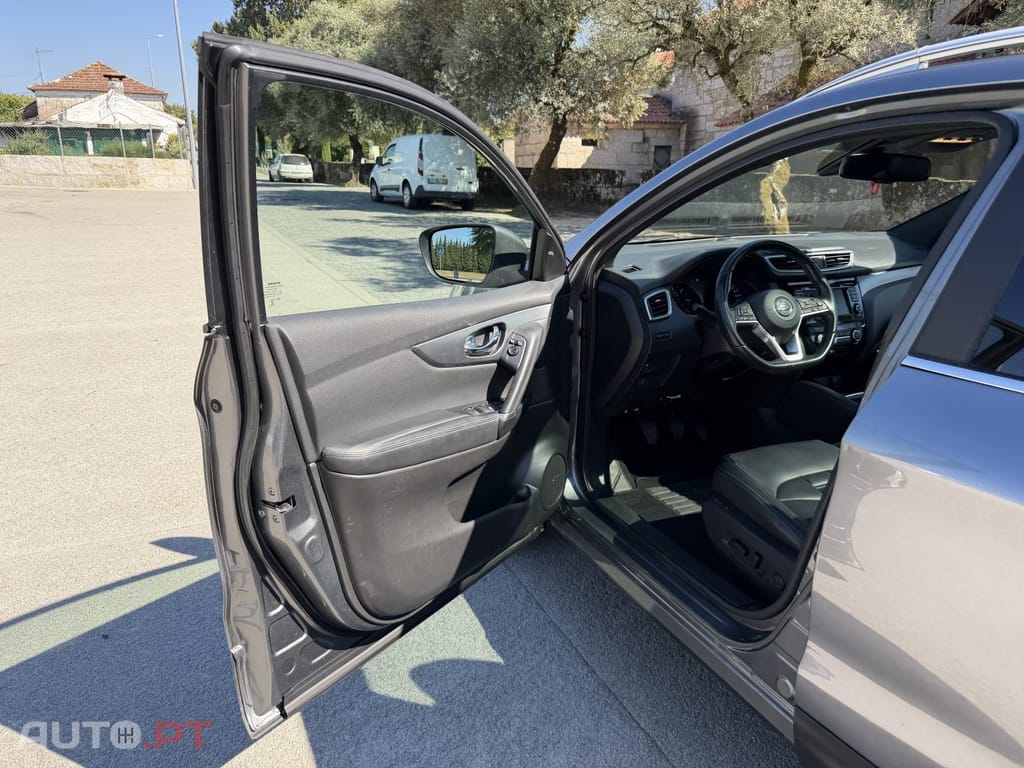 Nissan Qashqai 1.5 dCi N-Connecta