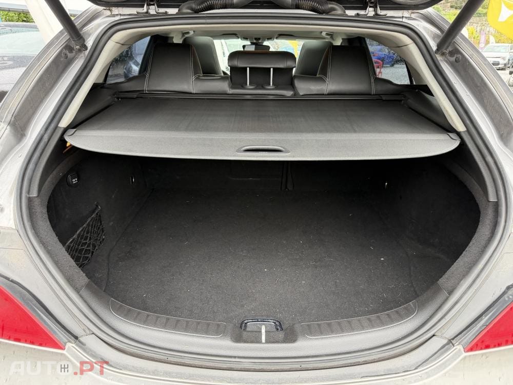 Mercedes-Benz CLA 200 d Shooting Brake AMG Line