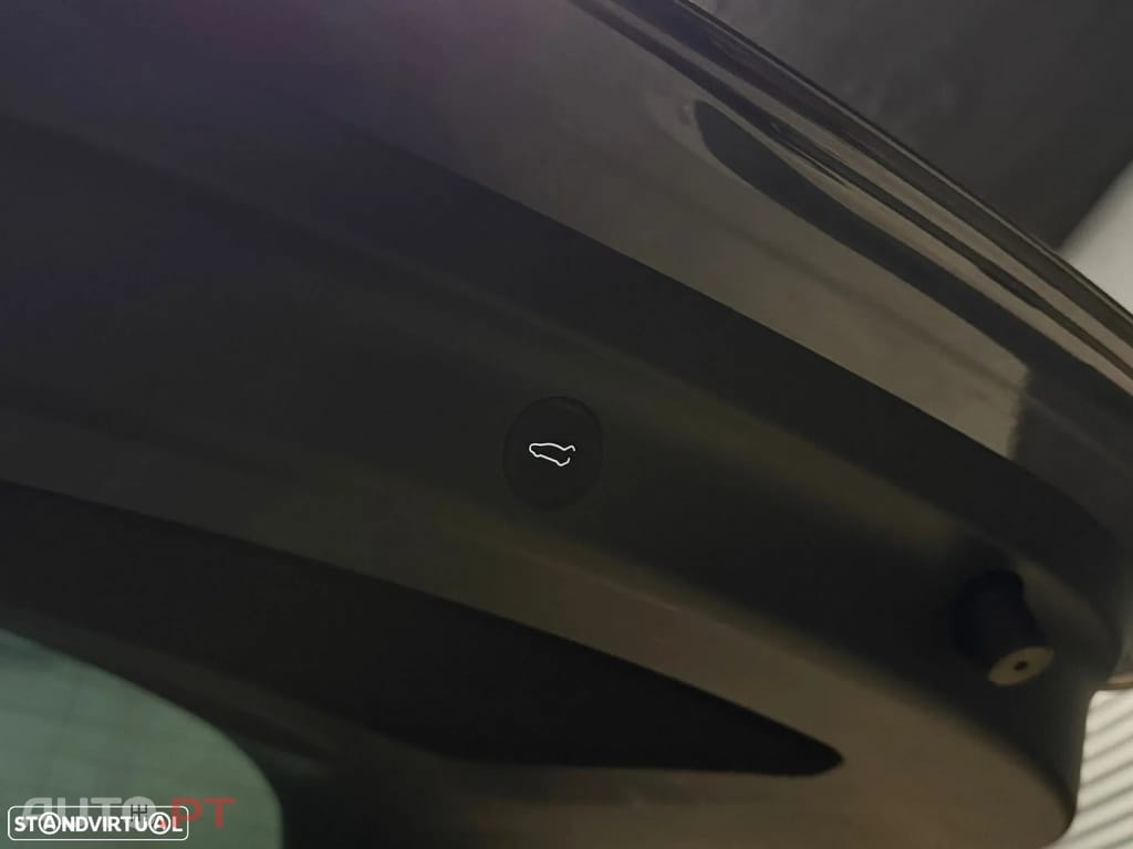 Tesla Model Y Performance Tração Integral