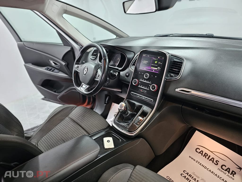 Renault Grand Scénic Outro