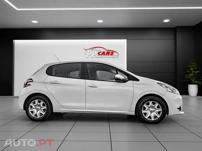 Peugeot 208 1.4 HDi
