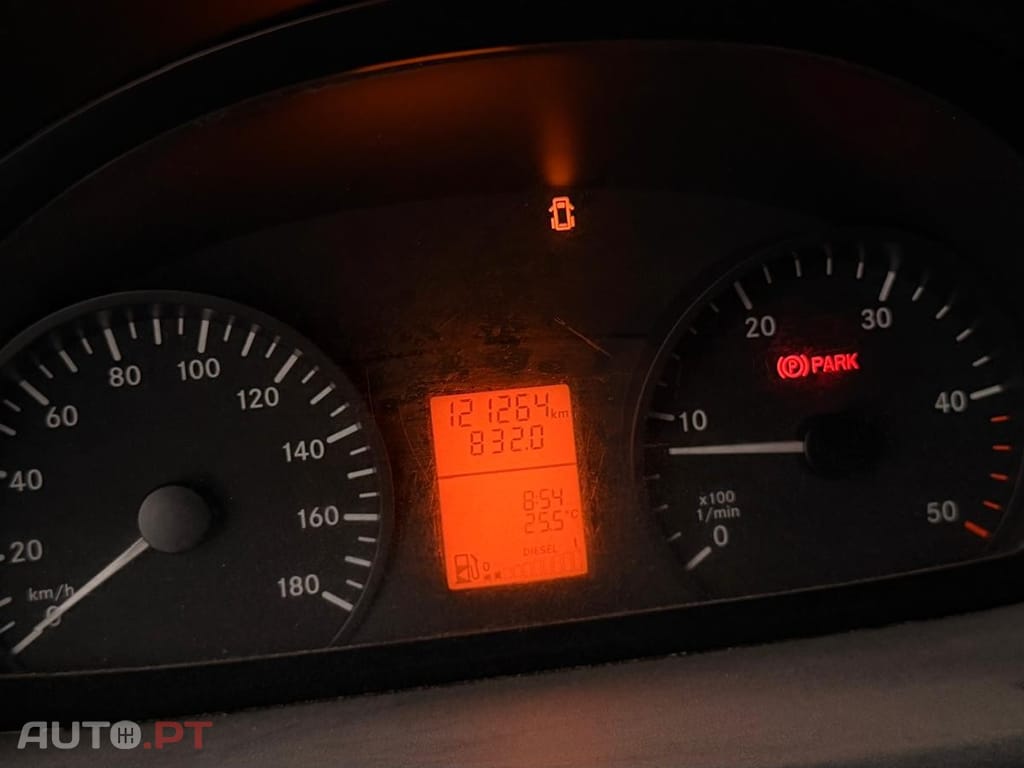 Mercedes-Benz Sprinter 316 CDI  L4 H2