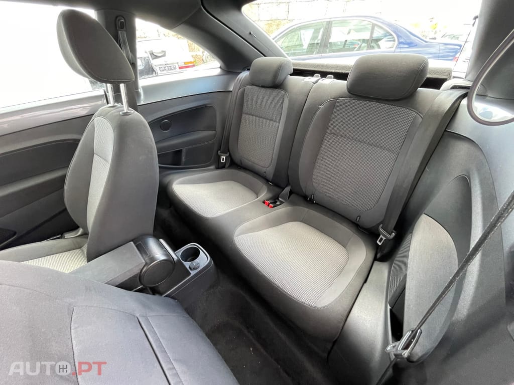 Volkswagen New Beetle 1.6 TDI DPF Fender Edition