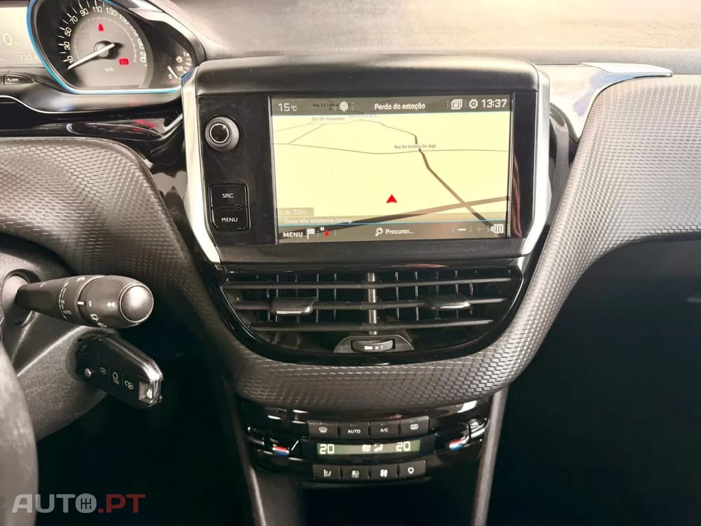 Peugeot 2008 PureTech 130 Allure