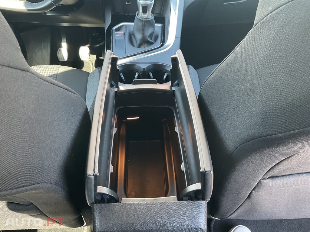 Peugeot 3008 1.5 BlueHDi Active