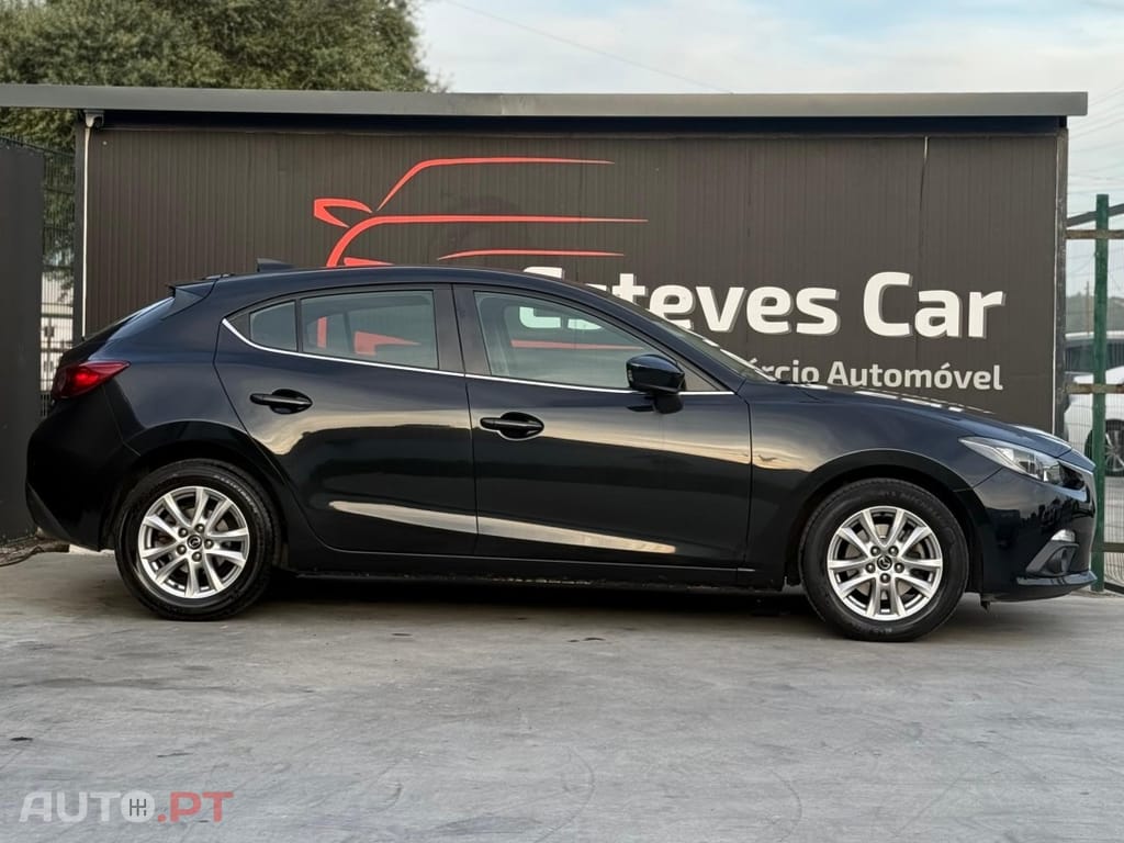 Mazda 3 1.5 Sky-D Evolve