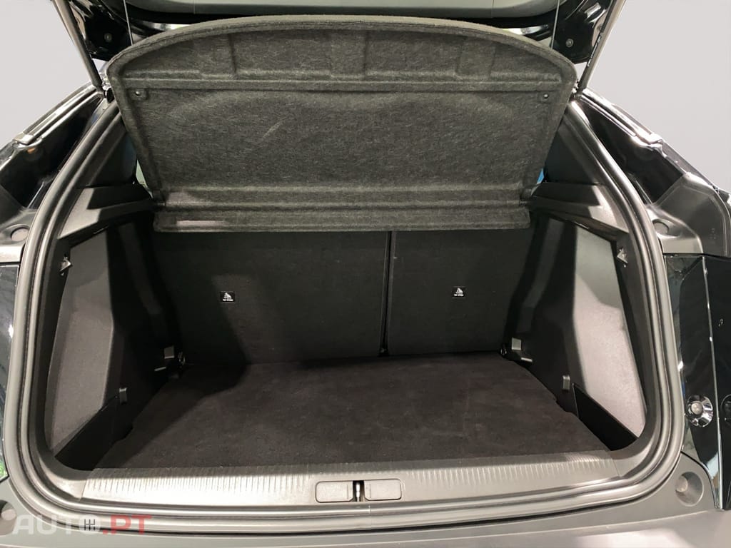 Peugeot 2008 1.2 PureTech GT EAT8