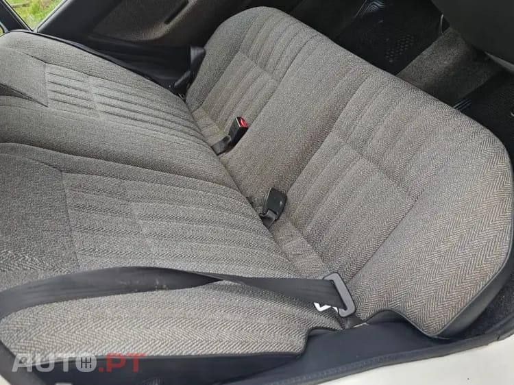 Toyota Corolla 1.3 Gold Line