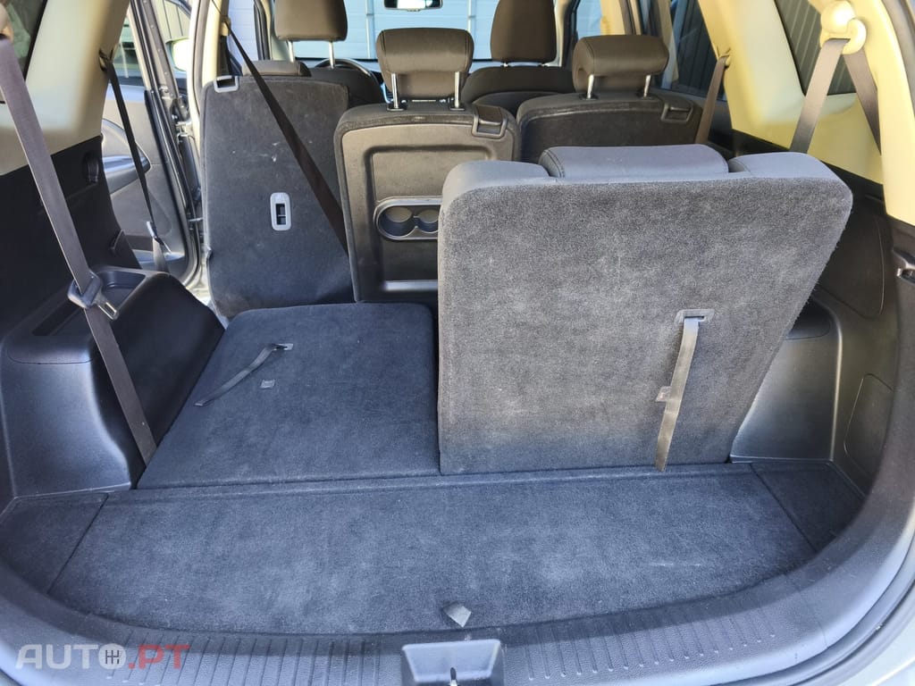 Kia Carens 1.7 CRDi ISG EX