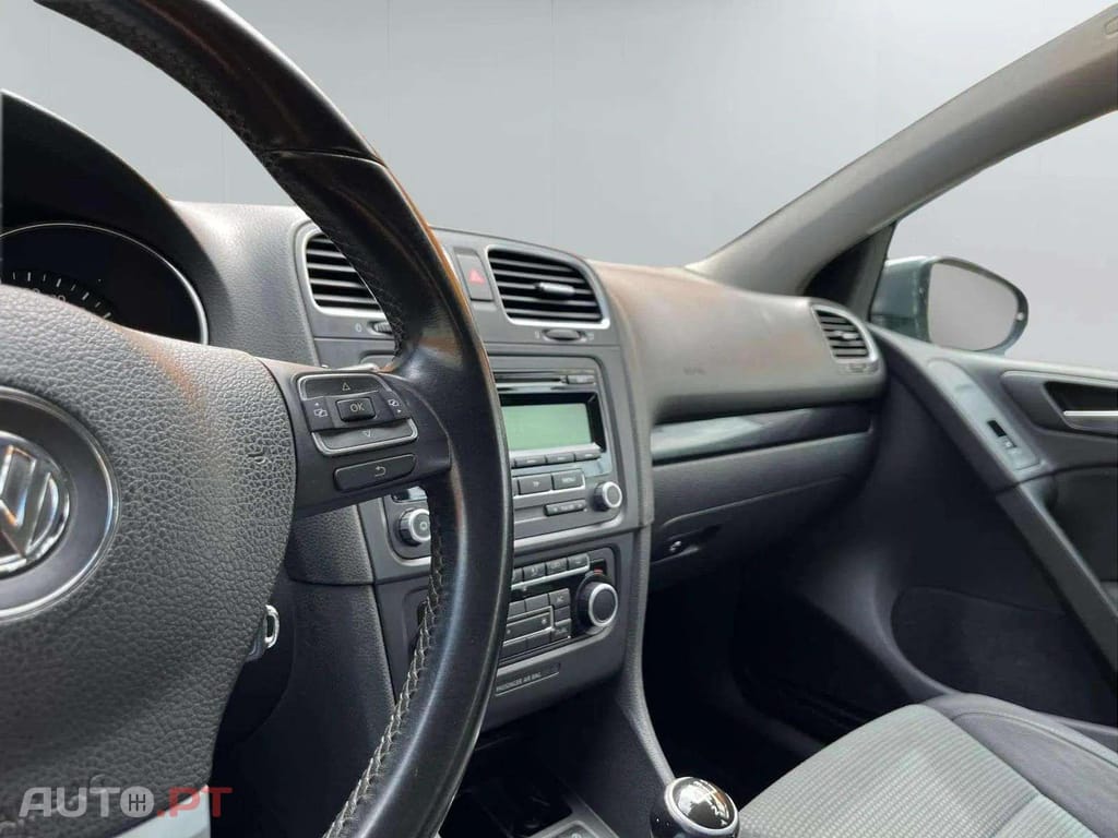 Volkswagen Golf 1.6 TDI CONFORTLINE