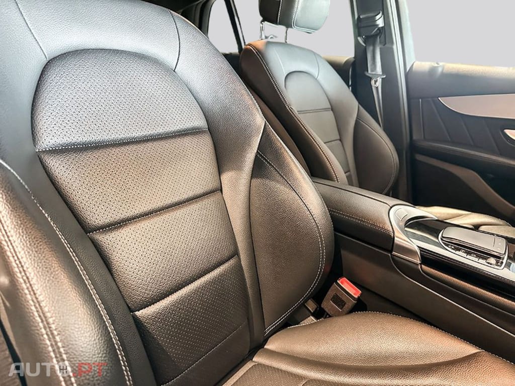 Mercedes-Benz GLC 300 e 4M AMG  I.V.A DEDUTÍVEL