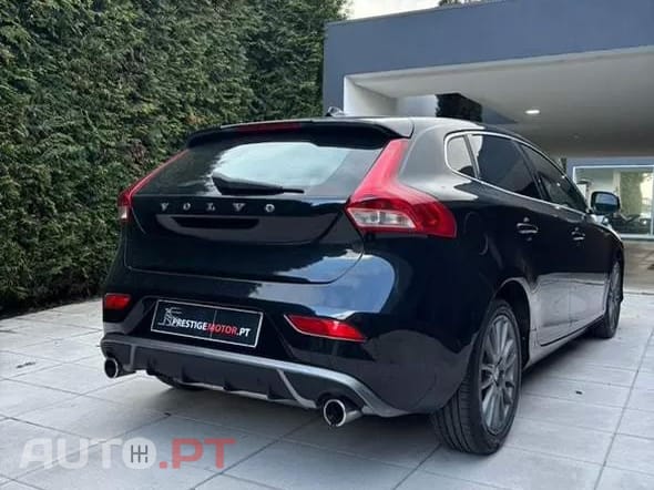Volvo V40 1.6 D2 R-Design