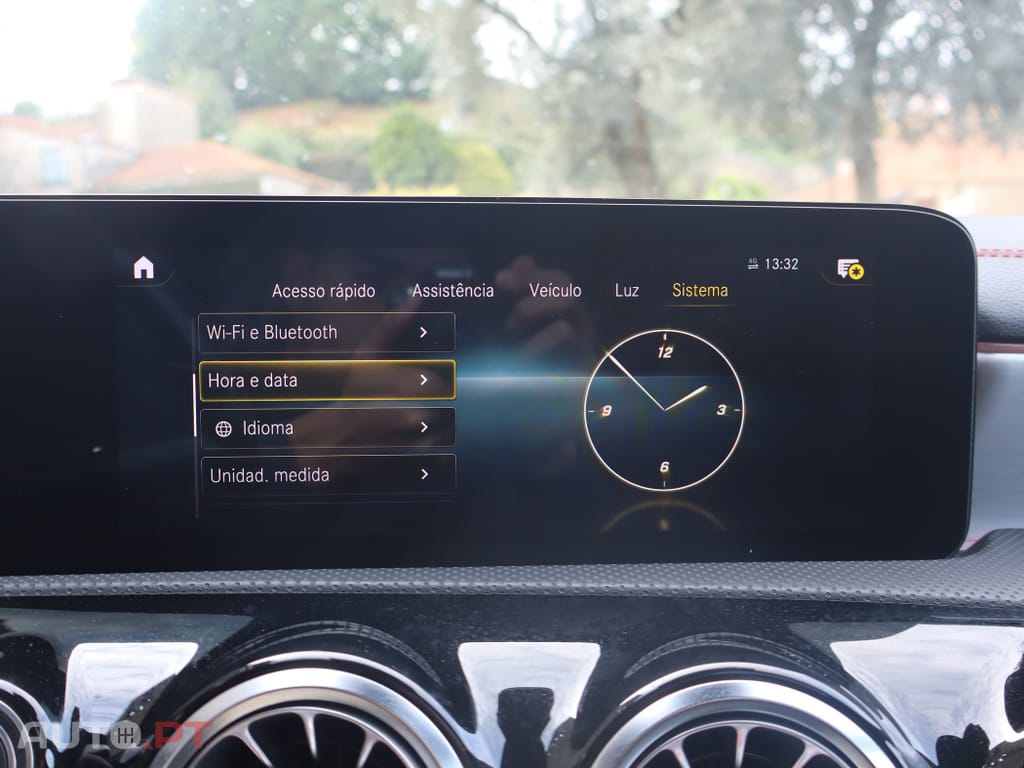 Mercedes-Benz CLA 180 d Shooting Brake AMG Premium Plus