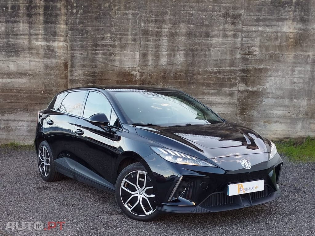 MG MG4 64 kWh Luxury