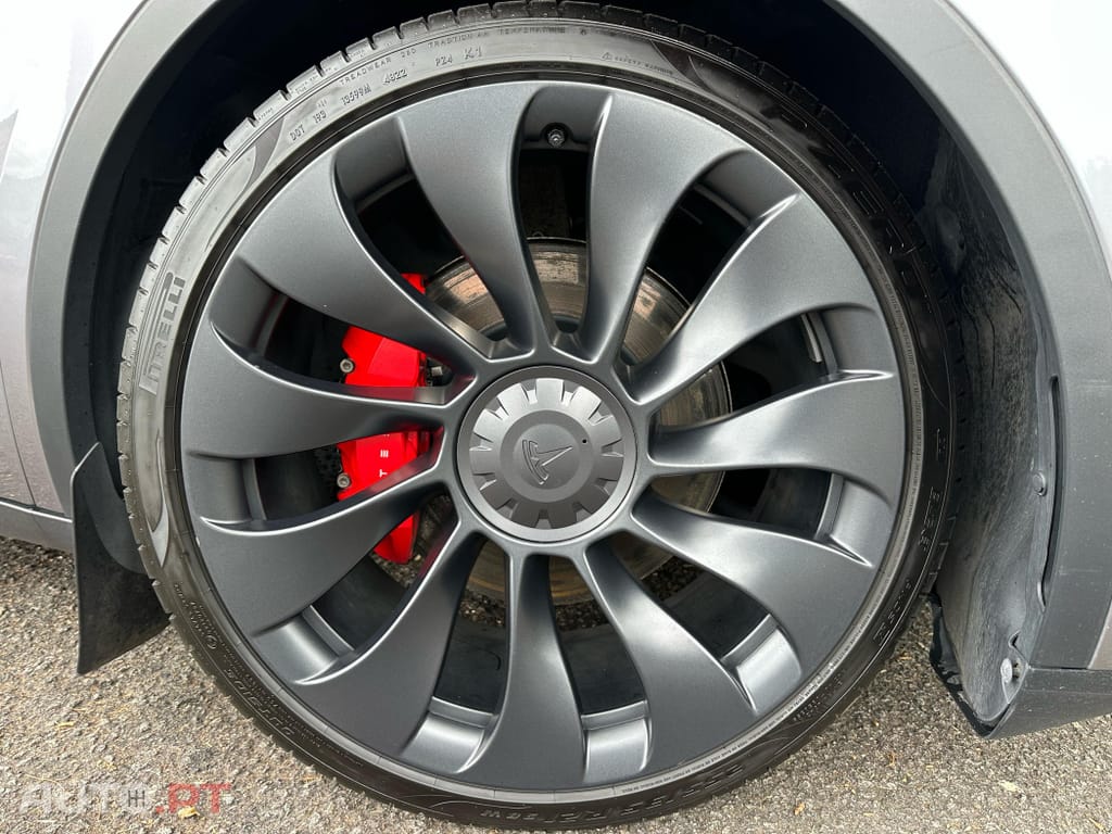 Tesla Model Y Performance Tração Integral