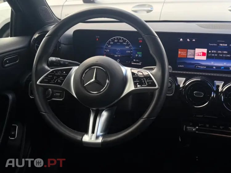 Mercedes-Benz A 250 e