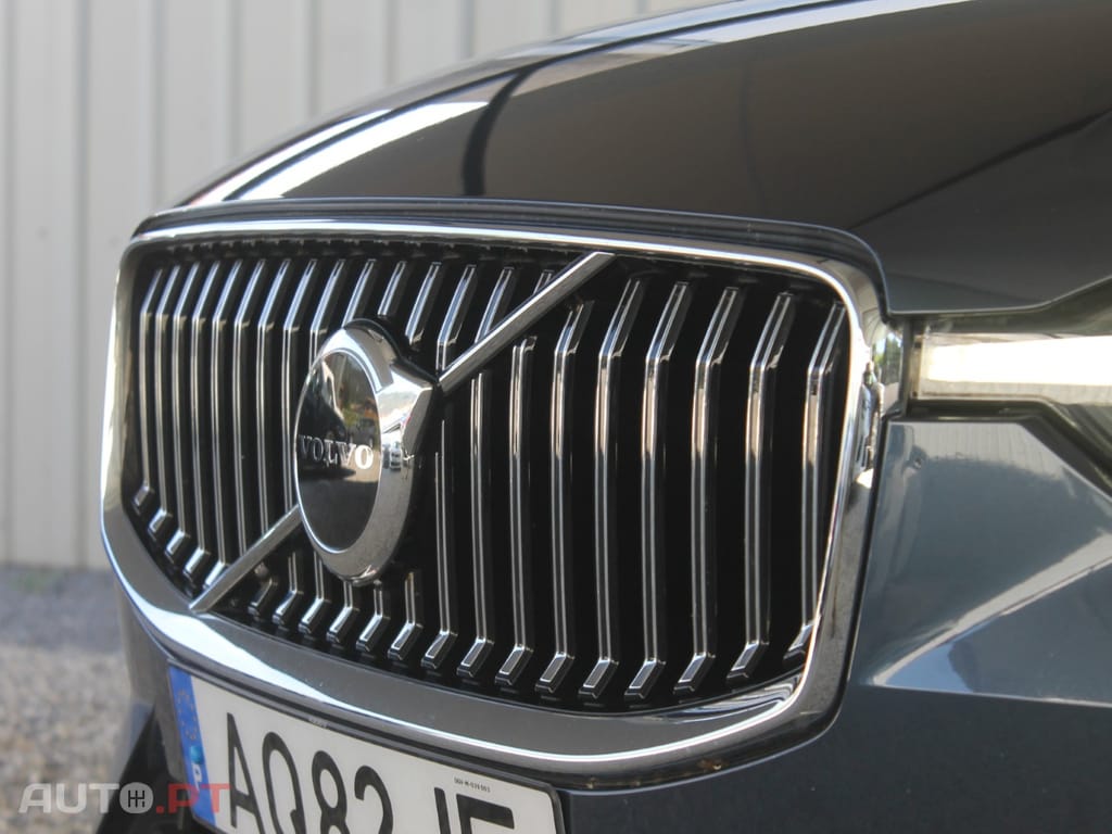 Volvo XC60 2.0 T6 PHEV Inscription Expression AWD