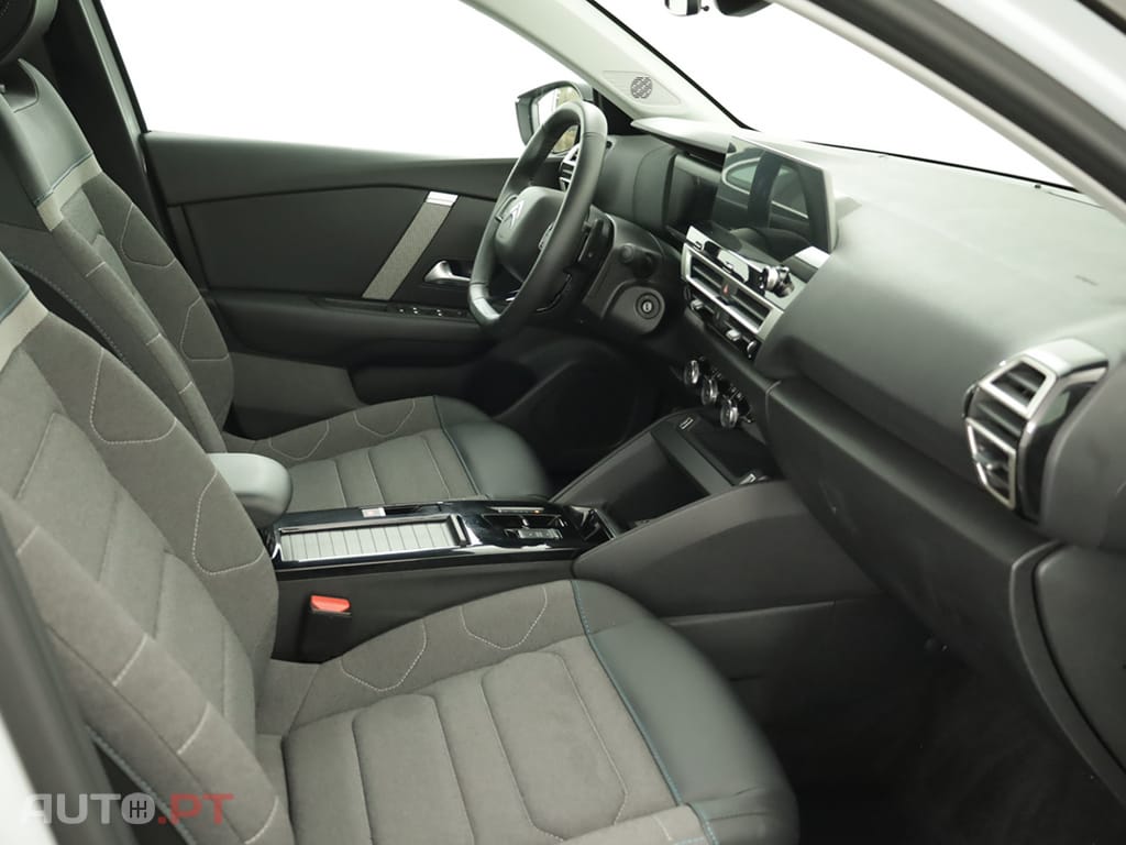 Citroen C4 C4 1.2 PureTech Plus EAT8