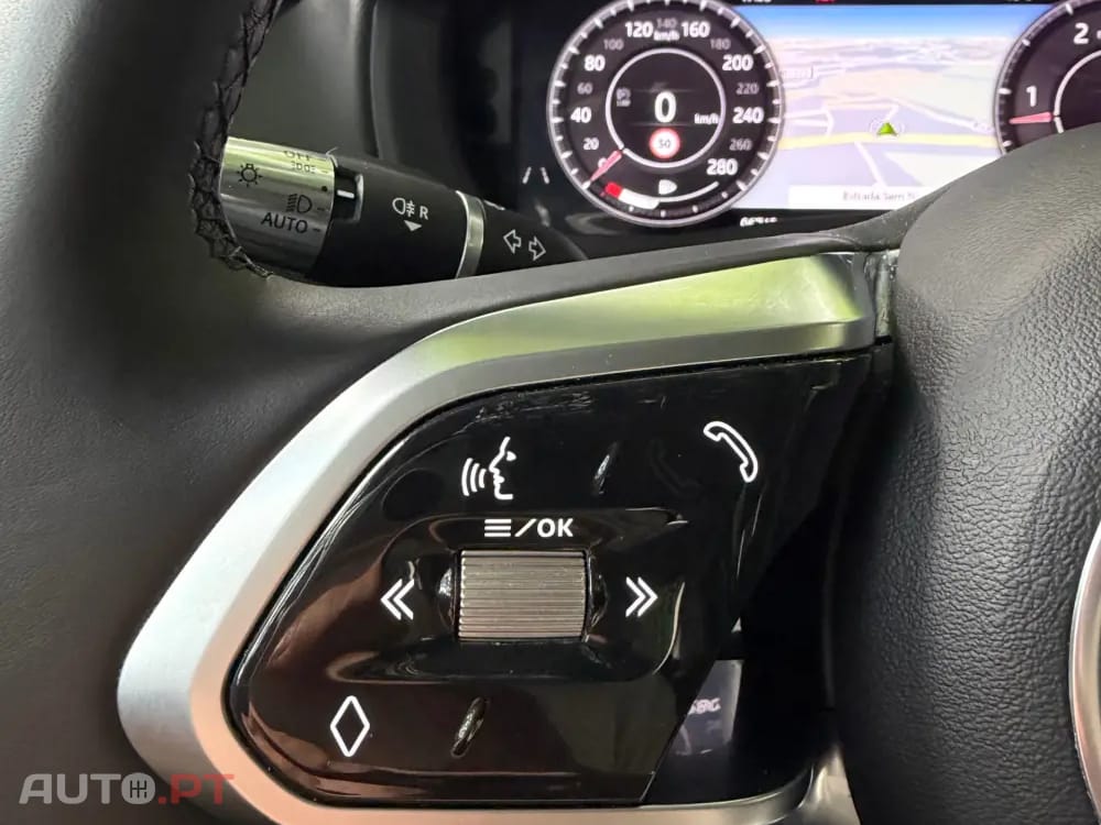 Jaguar XE 2.0 D R-Dynamic S