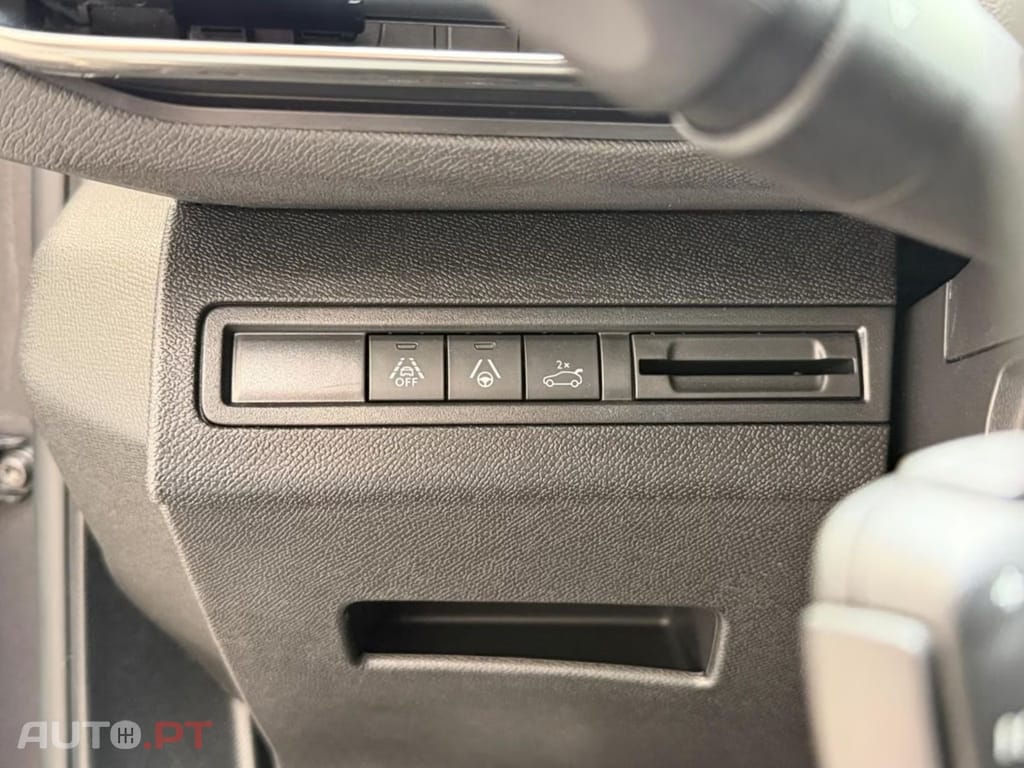 Peugeot 5008 Hybrid GT I.V.A DEDUTIVEL 