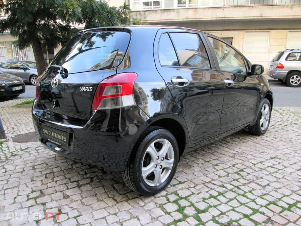 Toyota Yaris 1.0 VVT-i Comfort+AC