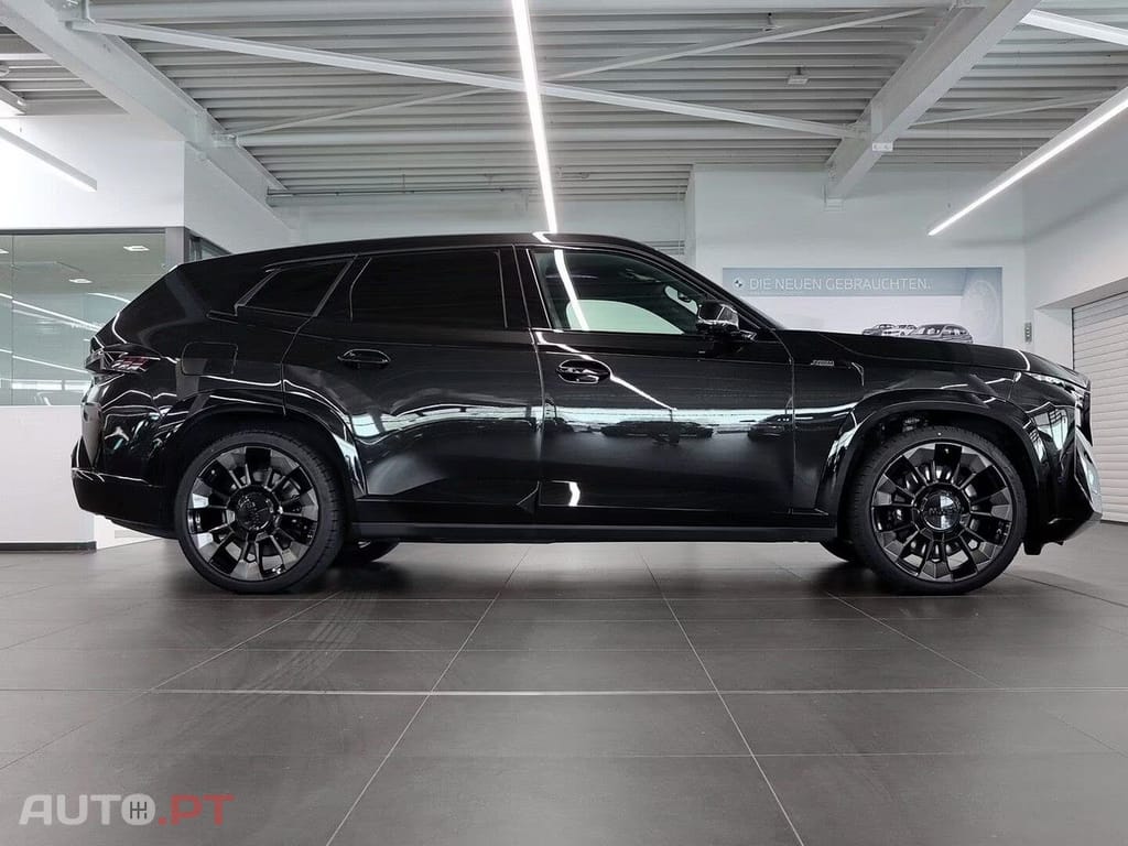 BMW XM G09