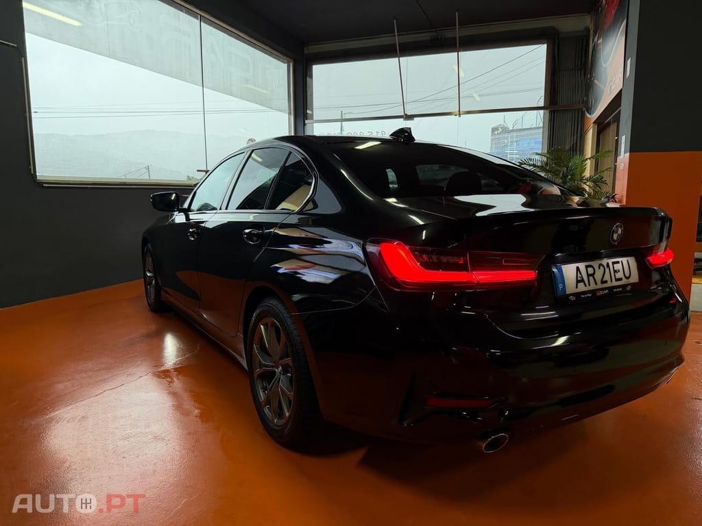 BMW 318 d Pack Desportivo M Auto