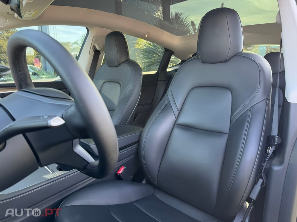 Tesla Model Y Long Range Tração Integral