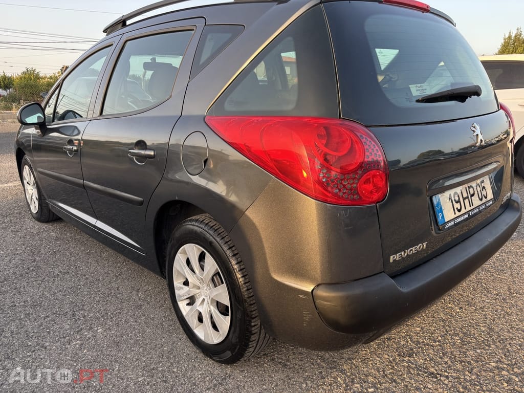 Peugeot 207 SW 1.4 Premium