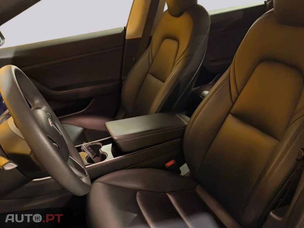 Tesla Model 3 Standard Range Plus RWD 