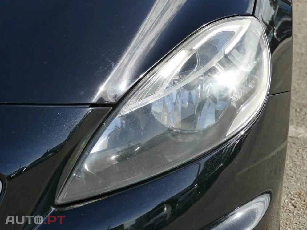 Volvo V40 1.6 D2 R-Design