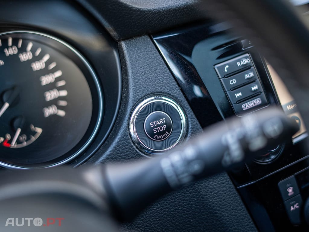 Nissan Qashqai 1.2 DIG-T N-Connecta 18