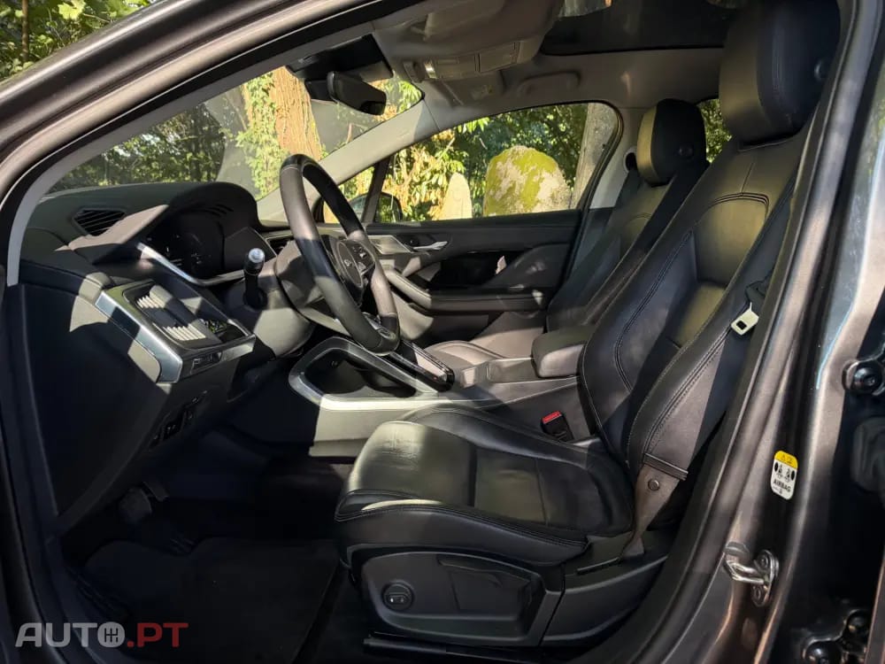 Jaguar I-Pace EV400 R-Dynamic HSE AWD