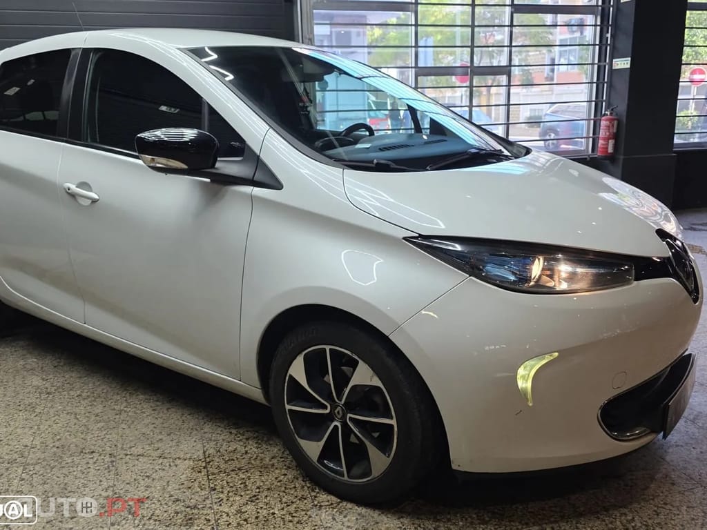 Renault Zoe (c/ Bateria) 41 kwh Intens
