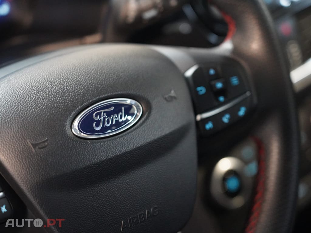 Ford Puma 1.0 EcoBoost mHEV ST-Line