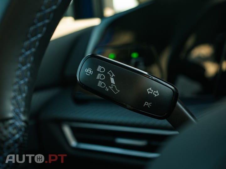 Volkswagen Golf 2.0 TSI R DSG