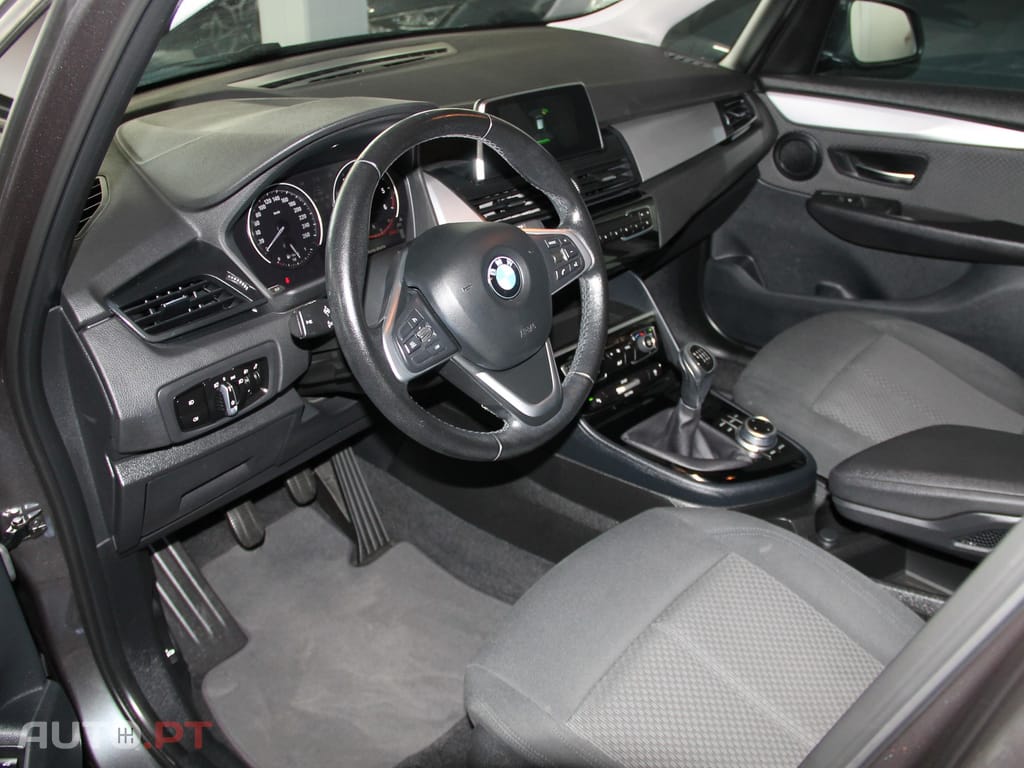 BMW 216 d Advantage