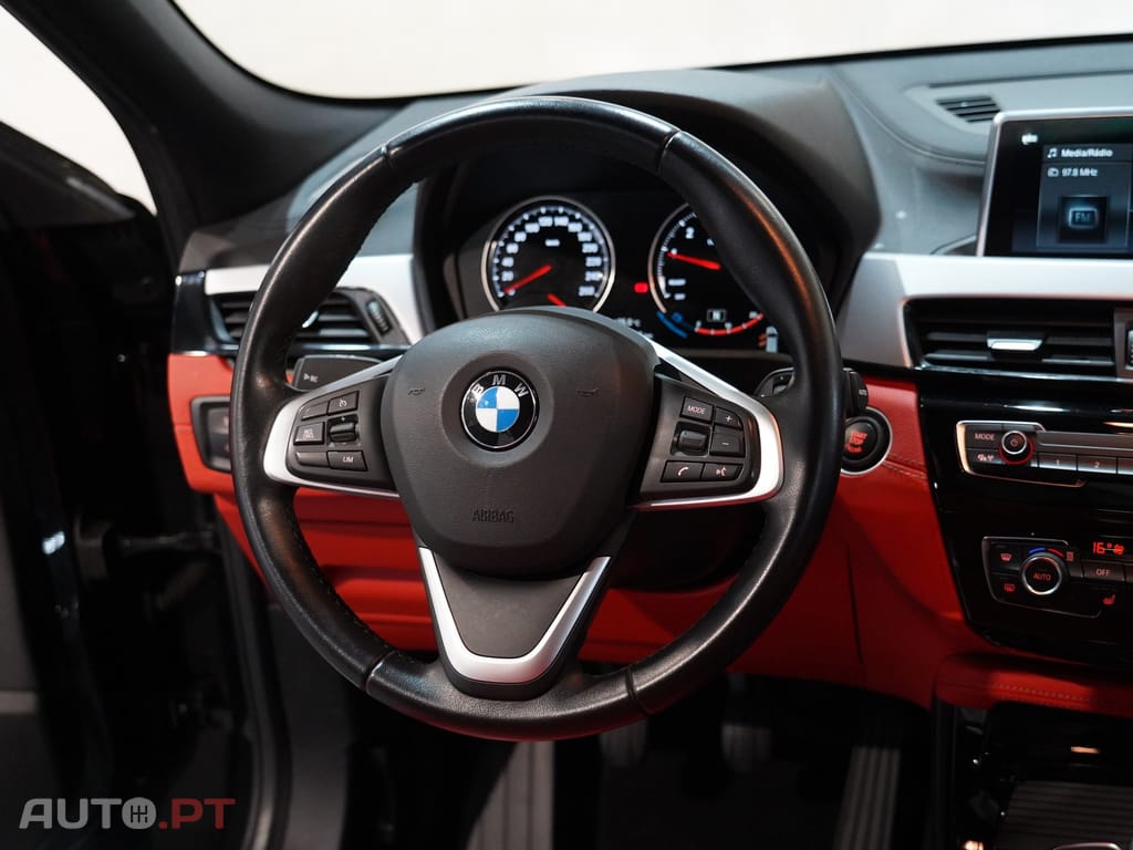BMW X2 18 i sDrive Advantage