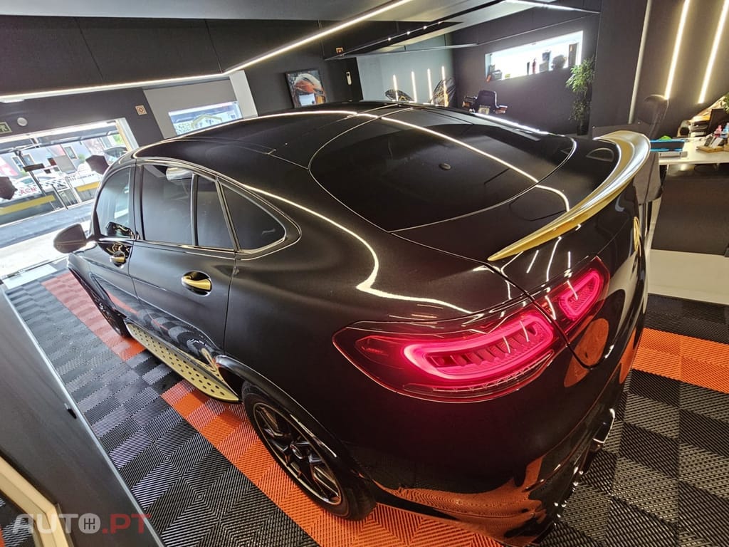 Mercedes-Benz GLC 300 de 4Matic 9G-TRONIC