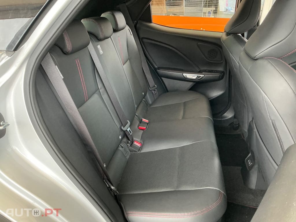 Lexus LBX 1.5 Hybrid Elegant