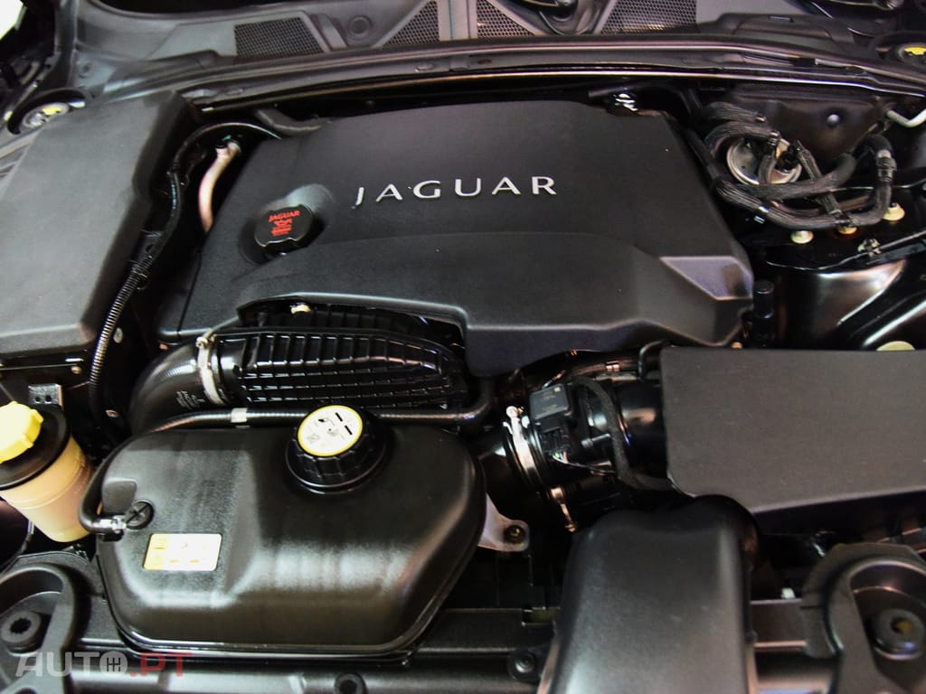Jaguar XF S 3.0D V6 LUXURY