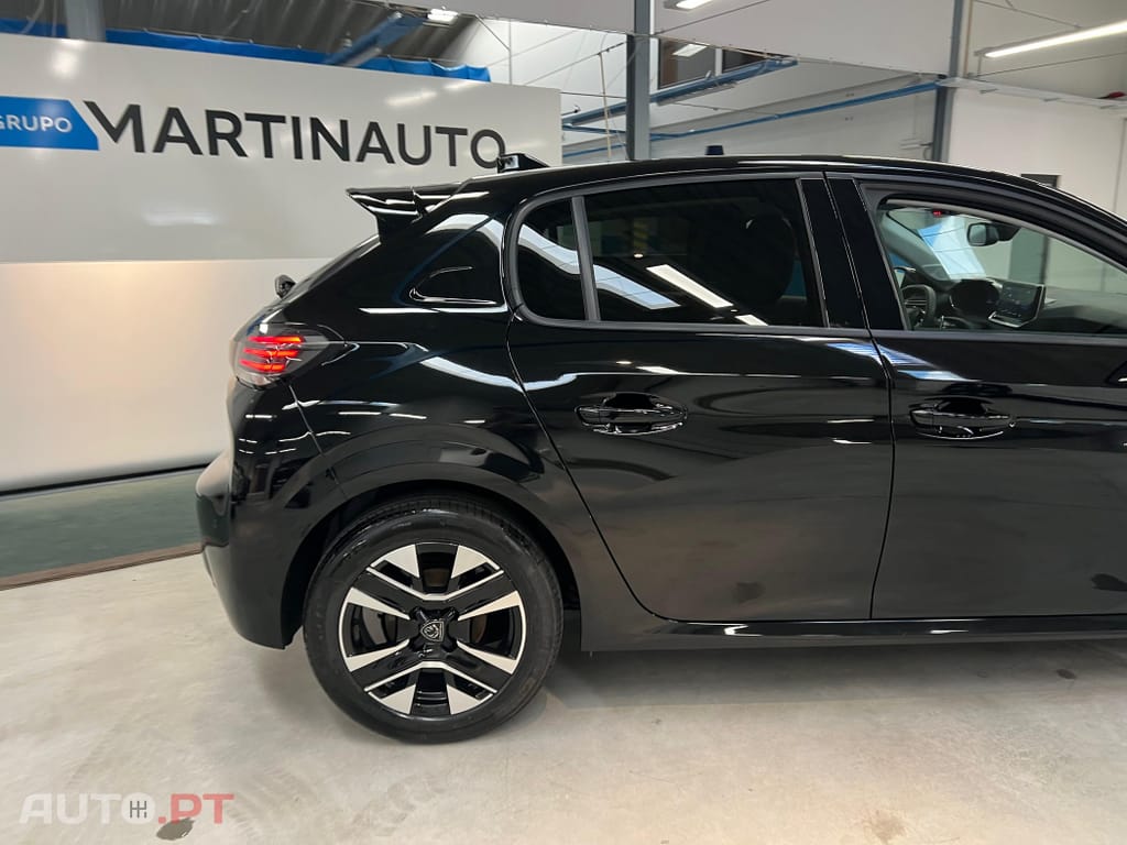 Peugeot 208 1.2 Hybrid Allure e-DCS6
