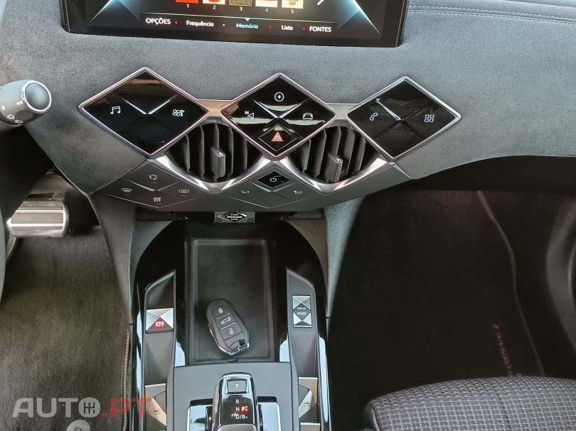 DS DS3 Crossback E-Tense Performance Line