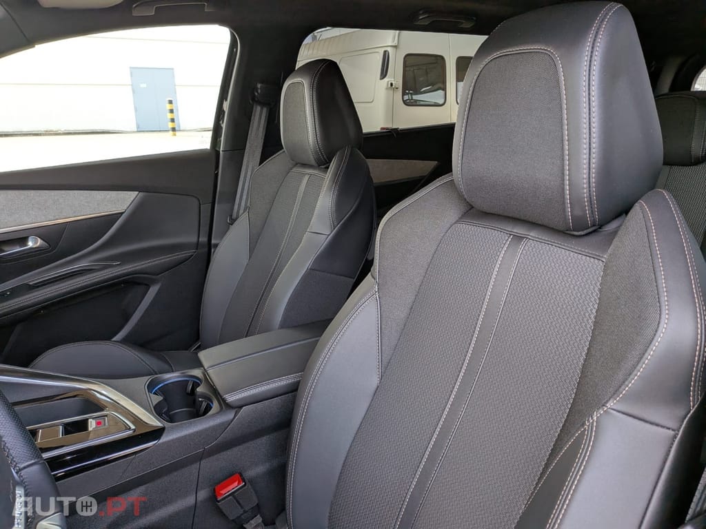 Peugeot 5008 1.2 PureTech GT EAT8
