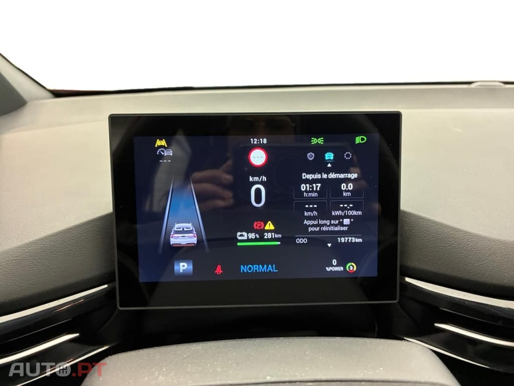 MG MG4 EV Standard 2WD