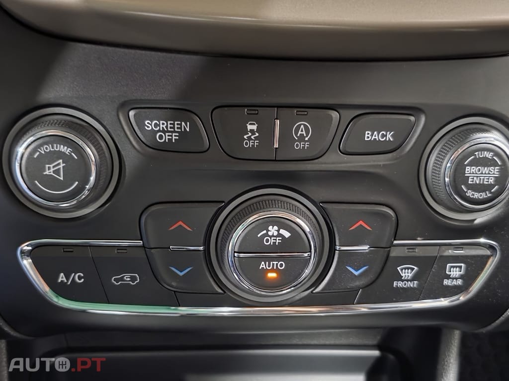 Jeep Cherokee 2.0 CRD Longitude