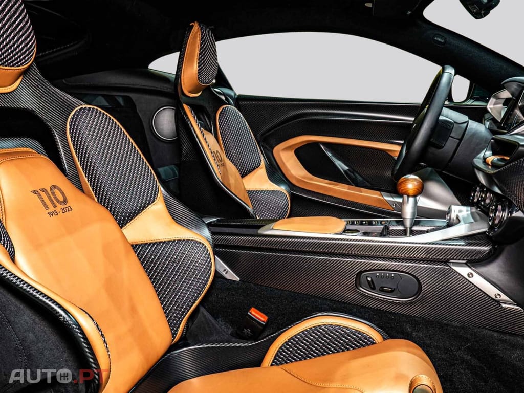 Aston Martin Volante VALOUR