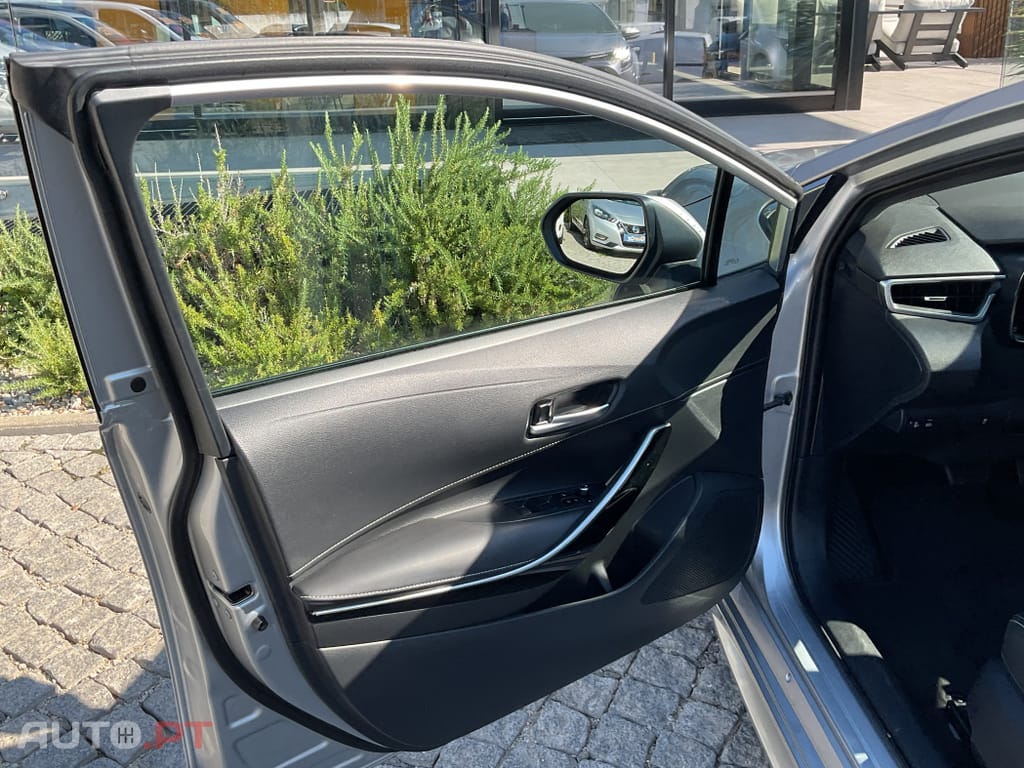 Toyota Corolla 1.8 Hybrid Comfort